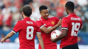 Манчестър Юнайтед съсипа Галакси в първата си лятна контрола + ВИДЕО