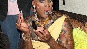 Пак осъдиха Денис Родман