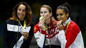 Дериглазова над всички на рапира