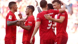 Байерн лети с рекордния Люка и Перишич за Лондон