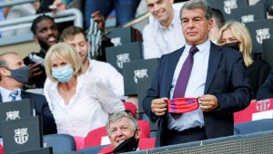 Става страшно в Барса: Лапорта и куп шефове хвърлят оставки?