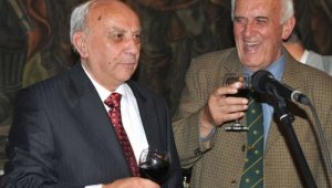 УНИКАЛНО: Дамаджана с вино и печена кокошка за билет за мач на ЦСКА