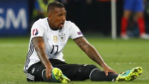 Боатенг: Защитите печелят големите трофеи