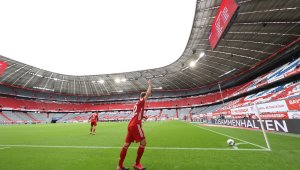 "Вълците" застават между Байерн и рекорд на половин век