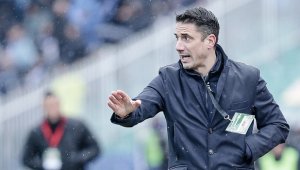 Разкритие! Веласкес надделя над Сираков за ключов казус в Левски