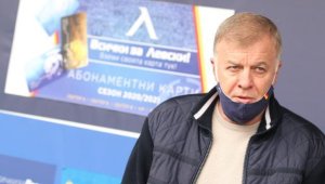 Бомба от "Герена": Наско Сираков продава Левски на англичани?