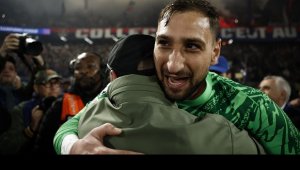 Агентът на Донарума изгригна с коментар за раздялата на вратаря с ПСЖ