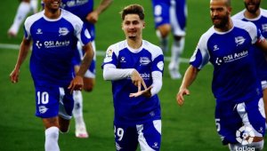 Алавес удари Сосиедад с 2:0
