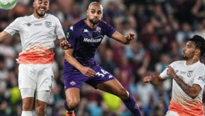 Софян Амрабат ще играе с любопитен номер в Ман Юнайтед