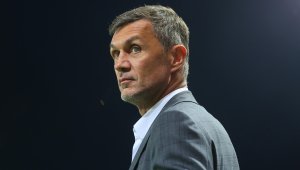 Малдини и Милан скочиха на ВАР