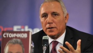 Стоичков: Не деля ЦСКА и Левски, уважавам Сираков и Боби Михайлов, те са ми помогнали