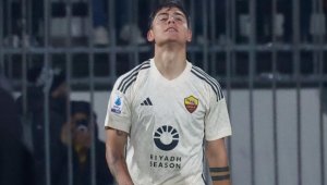 Звезда на Рома остана извън състава на Аржентина