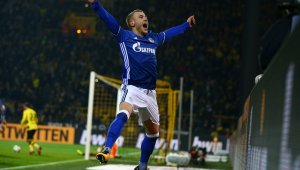 Барса завъртя главата на "миньора" Макс