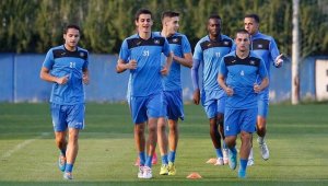 Цветан Кръстев свири дербито на кръга