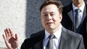 Фалшива бомба: Илон Мъск няма да купува Ман Юнайтед, бил се пошегувал
