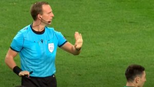 Белгиец свири контролата с Гърция