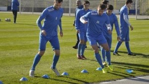 Челси удари по Левски