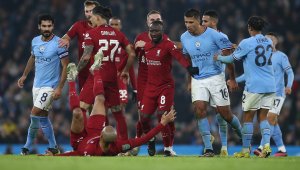 Ливърпул ще спасява сезона в леговището на "звяра"