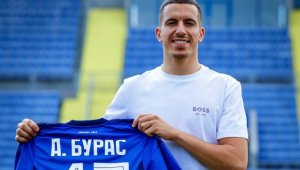 Трансфер на "Герена": Левски продава Бурас в Белгия
