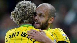 Порнодива се облизва по нов в Рейнджърс + СНИМКИ