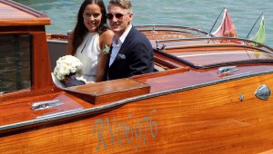 Милан и Интер с интерес към Швайни