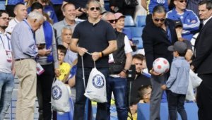 Челси отмъква национал от Лийдс