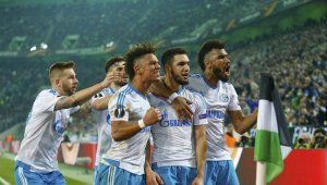 Шалке изхвърли Гладбах след драма