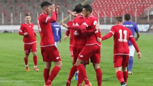 Висшата лига е пред пълен провал