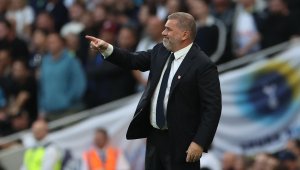 Постекоглу: Бих махнал ВАР в сегашната му форма 