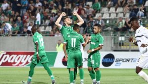 Лудогорец докосна титлата след бой над Славия + ВИДЕО