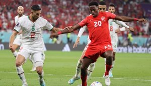 „Песовете“ и „хлапетата“ сътвориха голов екшън, канадец влезе в историята