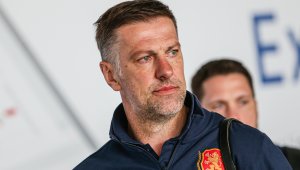 Гонят Младен Кръстаич при загуба от Сърбия?