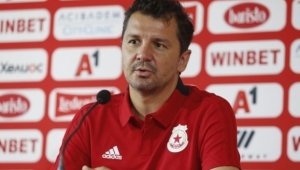 В Пловдив са бесни: Издънил се зверски в ЦСКА вариант за треньор на Ботев