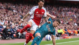 Борнемут шокира Арсенал след почивката