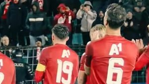 Леден вятър, но 1000 бяха там: ЦСКА поздрави феновете си + ВИДЕО