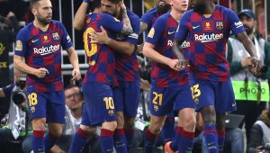 Удар по Барса: Луис Суарес аут от терените до края на сезона