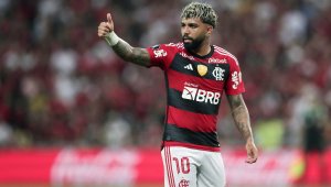 Позволиха на допингирана бразилска звезда да играе