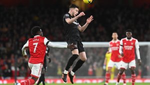 Арсенал надцаква Челси за "граната"