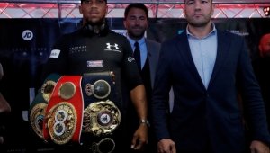 Джошуа приключва, Кобрата ще го просне по з**ник на ринга! + СНИМКА