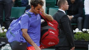 Федерер е аут от "Ролан Гарос"! Вавринка му би шута