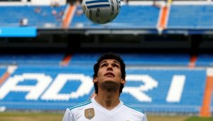 Реал Мадрид прати защитник в Англия