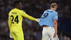 Андре Онана – вратар, който с топка в крака прилича повече на опорен халф