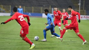 Нова заплаха над Левски! Търсят от "сините" близо два милиона