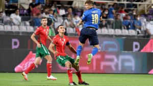 България гони първа победа