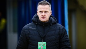 И треньорът на Ботев Пловдив ревна за стадиона