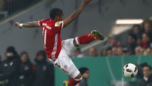 Трансферът на Дъглас Коста в Юве пропадна заради Дани Алвеш