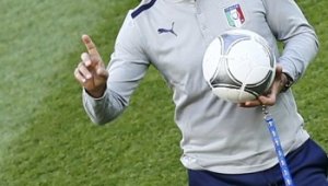 Чезаре Прандели: Испания не играе скучно