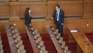 Парламентът реши: Извънредното положение пада, но мерките срещу коронавируса остават