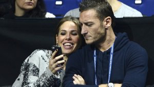 Голям скандал с чисто голи снимки на Илари Блази + СНИМКИ