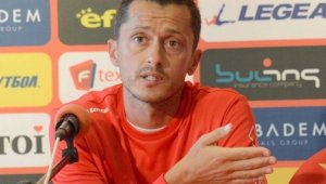 Ицо Янев: Трудно е да се налагат младите играчи